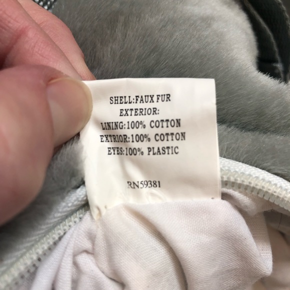 Elephant plush backpack with adjustable straps - Picture 5 of 5